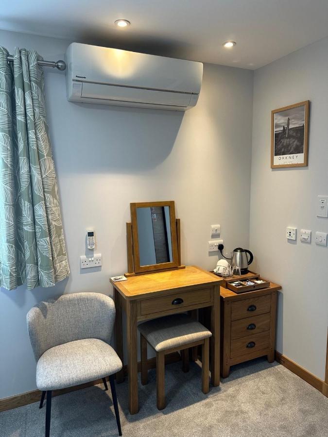 Royal Oak Guesthouse オークニー諸島 エクステリア 写真